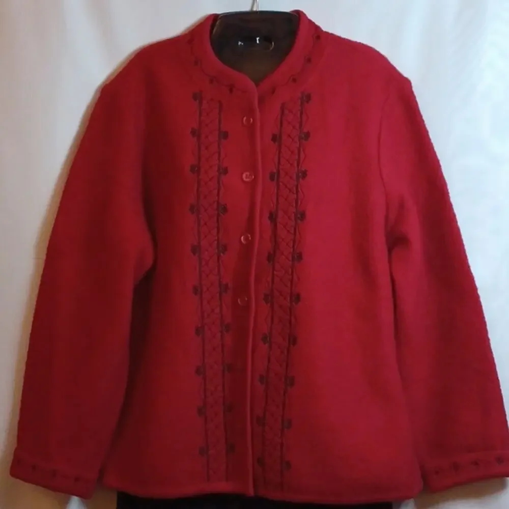 THE TOG SHOP Women's Red Wool Embroidered Sweater. M - Picture 2 of 12